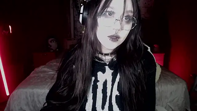 chloe crystall killer online show from 10.09.25