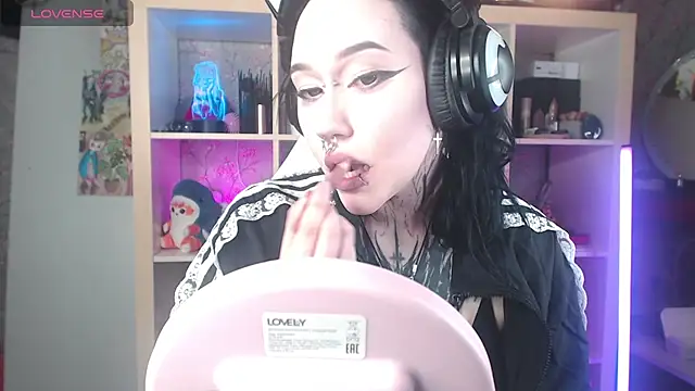 Snapshot of chloe_crystall_killer chatting on 08.09.26 chloe crystall killer online show from 08.09.26