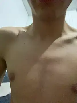 Snapshot of ekskekejejej chatting on 03.04.25 ekskekejejej online show from 03.04.25