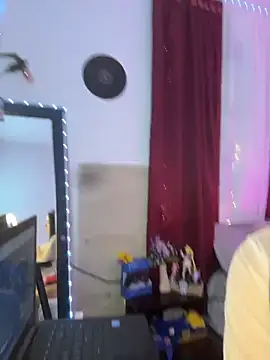 Snapshot of angelgate chatting on 10.02.25 angelgate online show from 10.02.25