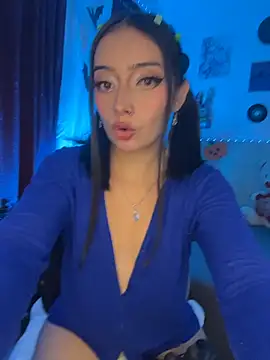 Snapshot of angelgate chatting on 10.17.25 angelgate online show from 10.17.25