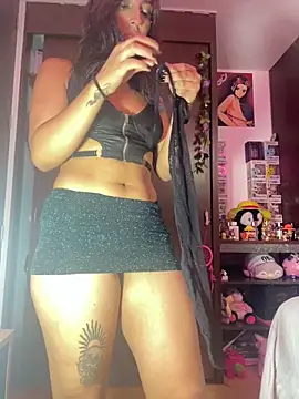 Snapshot of lauuraww chatting on 02.26.25 lauuraww online show from 02.26.25