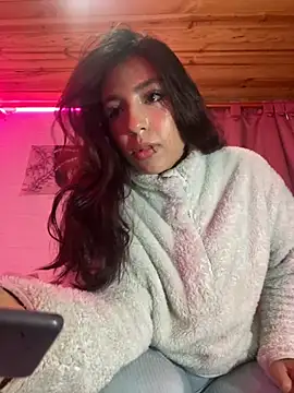 Snapshot of lauuraww chatting on 09.30.25 lauuraww online show from 09.30.25