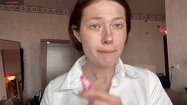 eva varnerr online show from 04.18.26