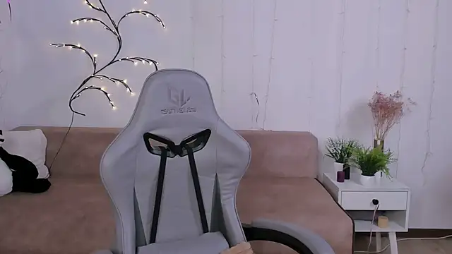 Amelia Stark online show from 01.23.25