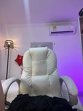 samy xoxox online show from 02.22.25