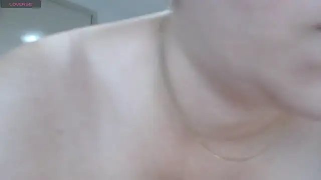 MommyHelpsmee online show from 12.01.25