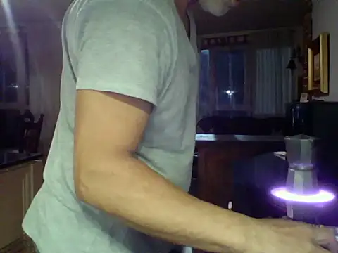 Snapshot of kevincumporn chatting on 10.22.25 kevincumporn online show from 10.22.25