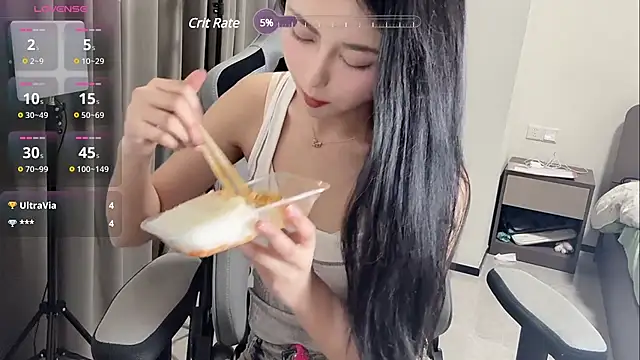 qiaoyi-666 online show from 03.05.25
