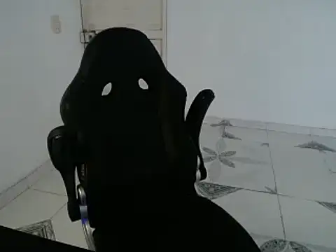 Snapshot of Clyde019 chatting on 01.08.25 Clyde019 online show from 01.08.25