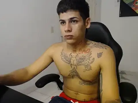 Snapshot of Clyde019 chatting on 01.13.25 Clyde019 online show from 01.13.25