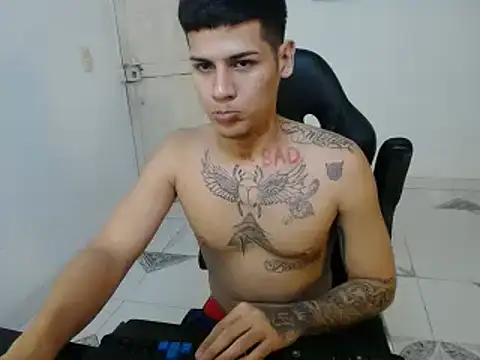 Snapshot of Clyde019 chatting on 01.29.25 Clyde019 online show from 01.29.25