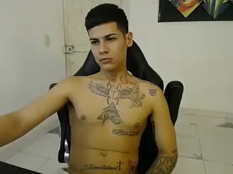 Snapshot of Clyde019 chatting on 01.30.25 Clyde019 online show from 01.30.25