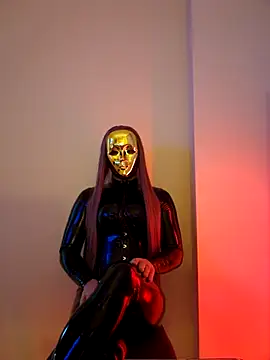 NoraInMask online show from 03.02.25