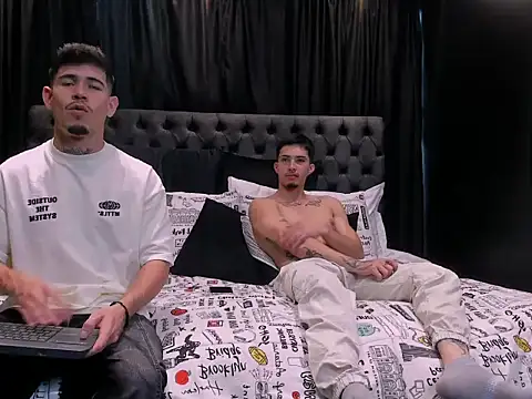 hell twink online show from 02.15.26