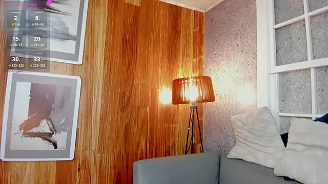 LucyLovelyy online show from 01.04.25