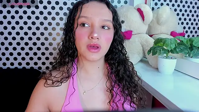 LucyLovelyy online show from 01.20.25