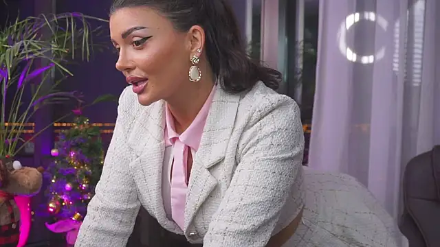 myakalifa online show from 12.13.24