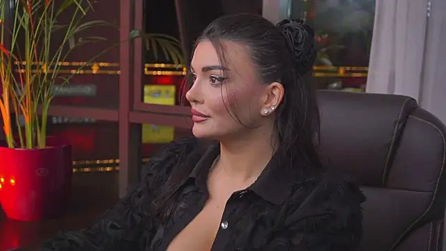 myakalifa online show from 01.07.25