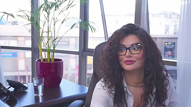 myakalifa online show from 01.10.25