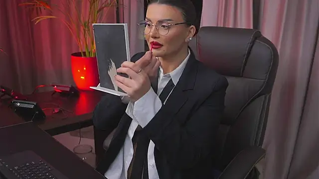 myakalifa online show from 01.27.25