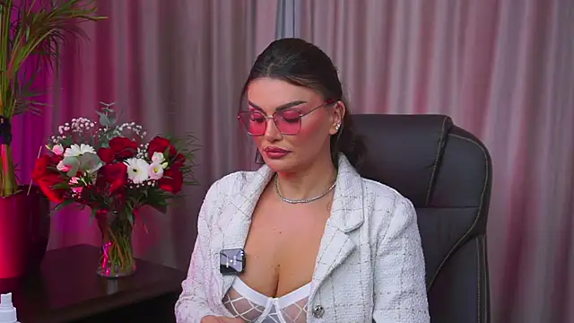 myakalifa online show from 09.16.25