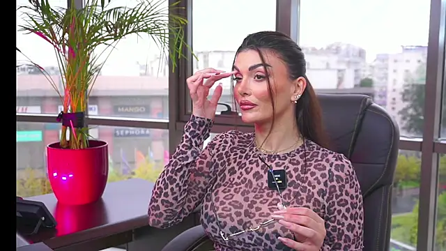 myakalifa online show from 10.03.25