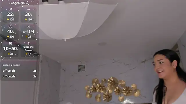 stefany duque1  online show from 12.25.24