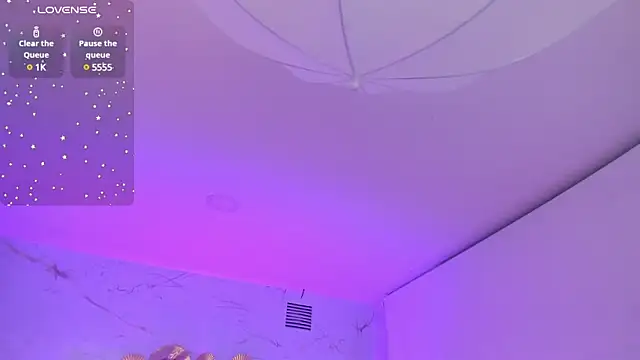 stefany duque1  online show from 03.15.25