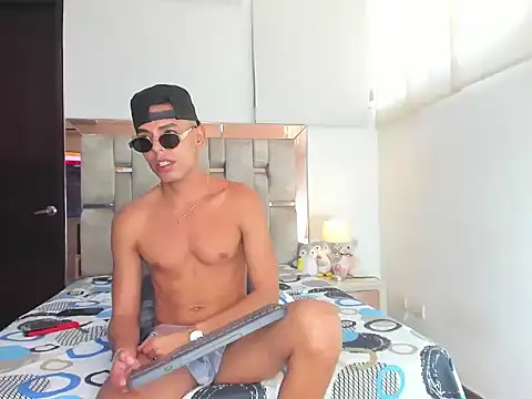 Daek Angel online show from 09.08.25