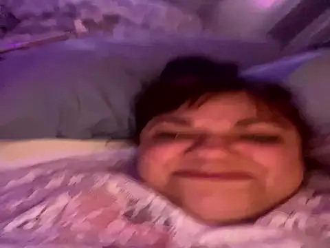 Luciouslouise72xh online show from 10.10.25