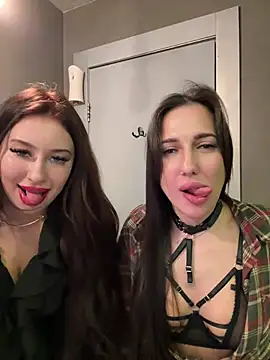 AndreaMood online show from 03.17.25