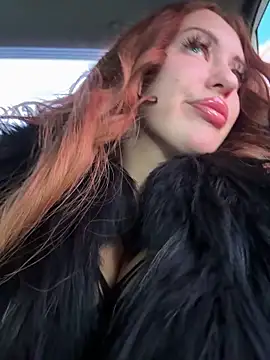 AndreaMood online show from 10.21.25