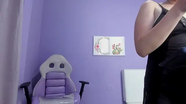 Carolina Burninng online show from 02.06.25