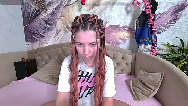 Snapshot of Anoraa chatting on 10.10.25 Anoraa online show from 10.10.25