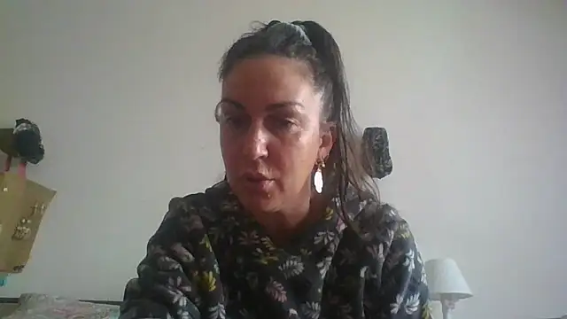 BELLAMORGANE1 online show from 12.24.24