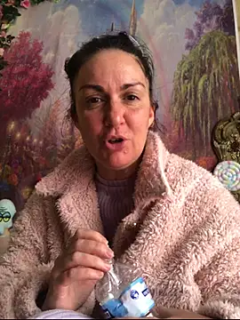 BELLAMORGANE1 online show from 11.30.25