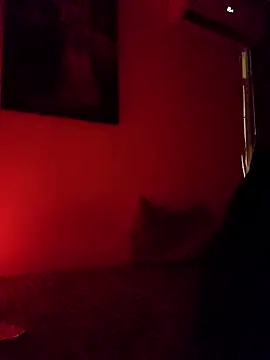 Snapshot of Mia_castagnet69 chatting on 09.15.25 Mia castagnet69 online show from 09.15.25