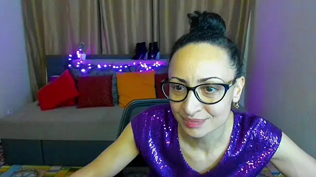 Arianasweety23 online show from 12.31.24