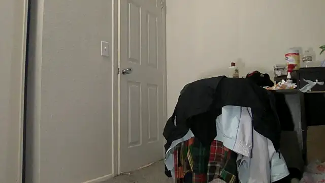 bubblebut420 online show from 10.24.25