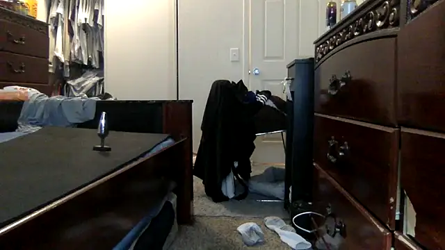 bubblebut420 online show from 10.30.25