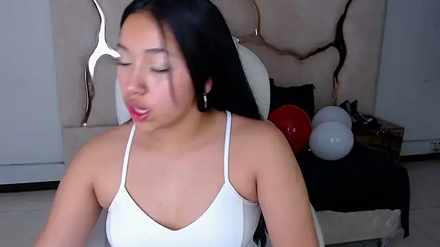 IsabellRodriguez18 online show from 02.15.25
