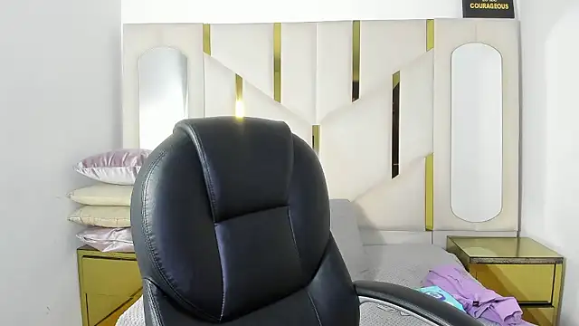 IsabellRodriguez18 online show from 01.17.26