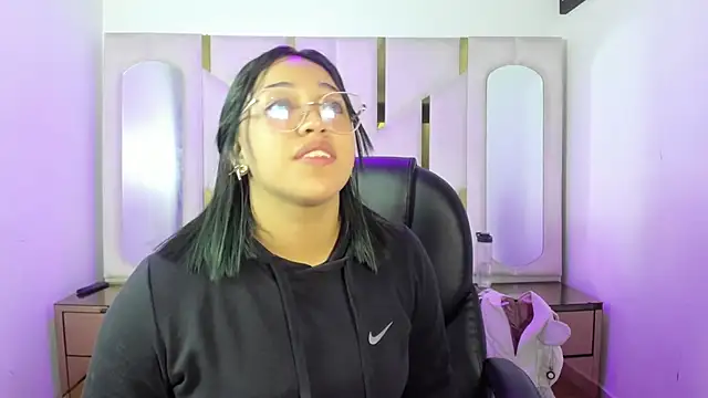 IsabellRodriguez18 online show from 05.23.26
