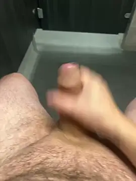 Snapshot of 22TT2295 chatting on 11.15.25 22TT2295 online show from 11.15.25