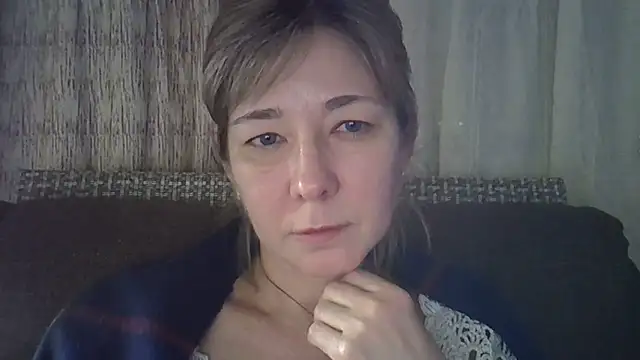 EllaJohnsonX online show from 01.11.25