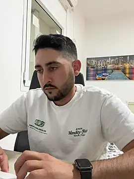 Snapshot of luffykingofpirets chatting on 01.10.25 luffykingofpirets online show from 01.10.25