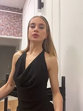 KiraMyers online show from 10.20.25