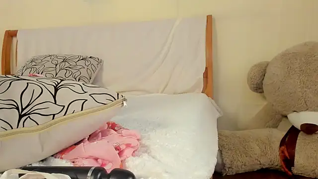 Maekko online show from 01.05.25