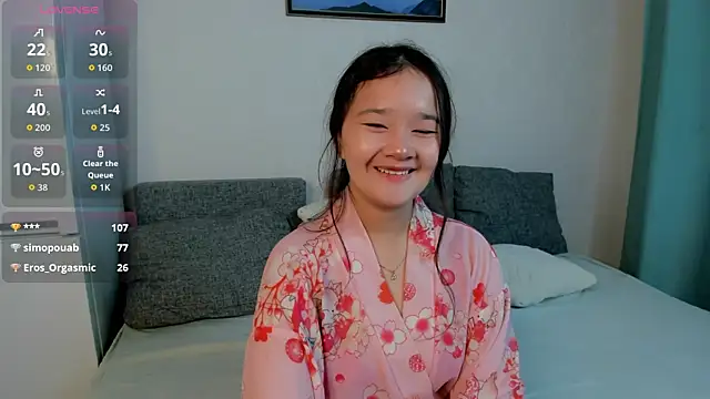 Maekko online show from 10.17.25